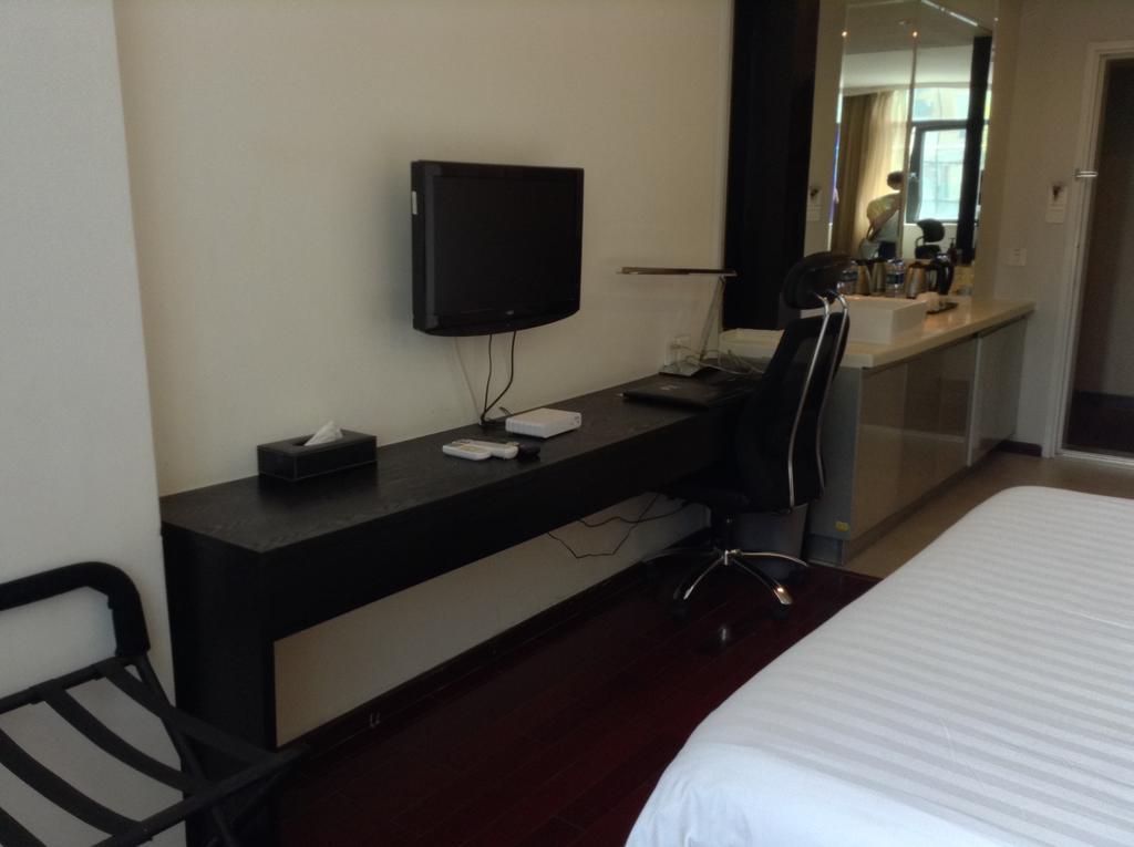 Fx Hotel East Lake Park Shenzhen Bagian luar foto